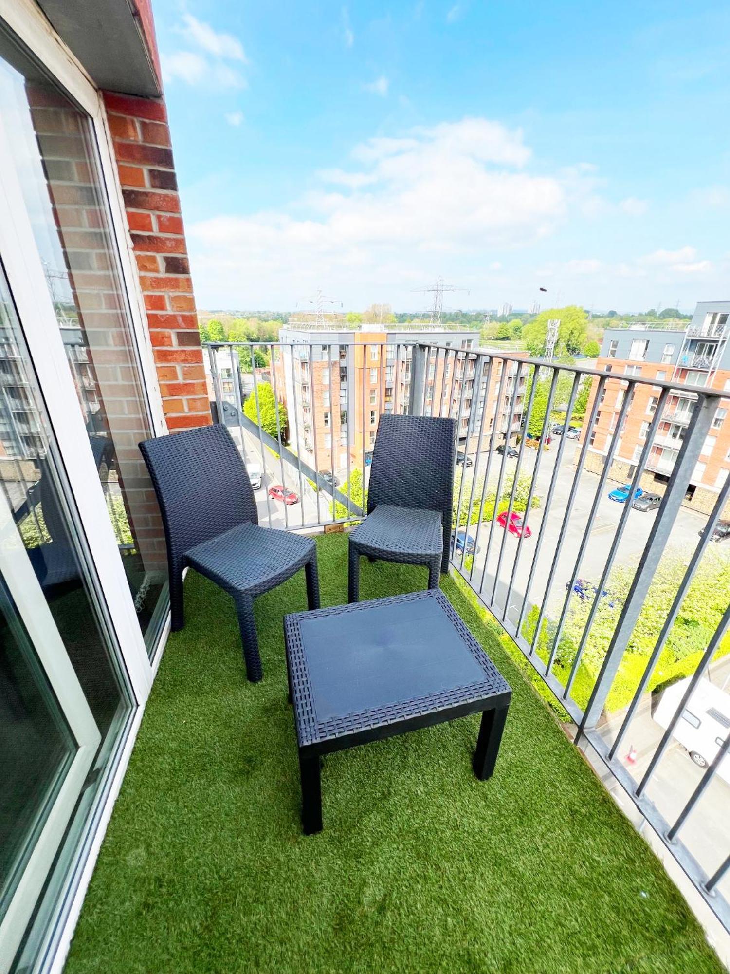 2 Bed Apartment Manchester Sportcity Opposite Etihad Stadium & Coop Live Екстер'єр фото